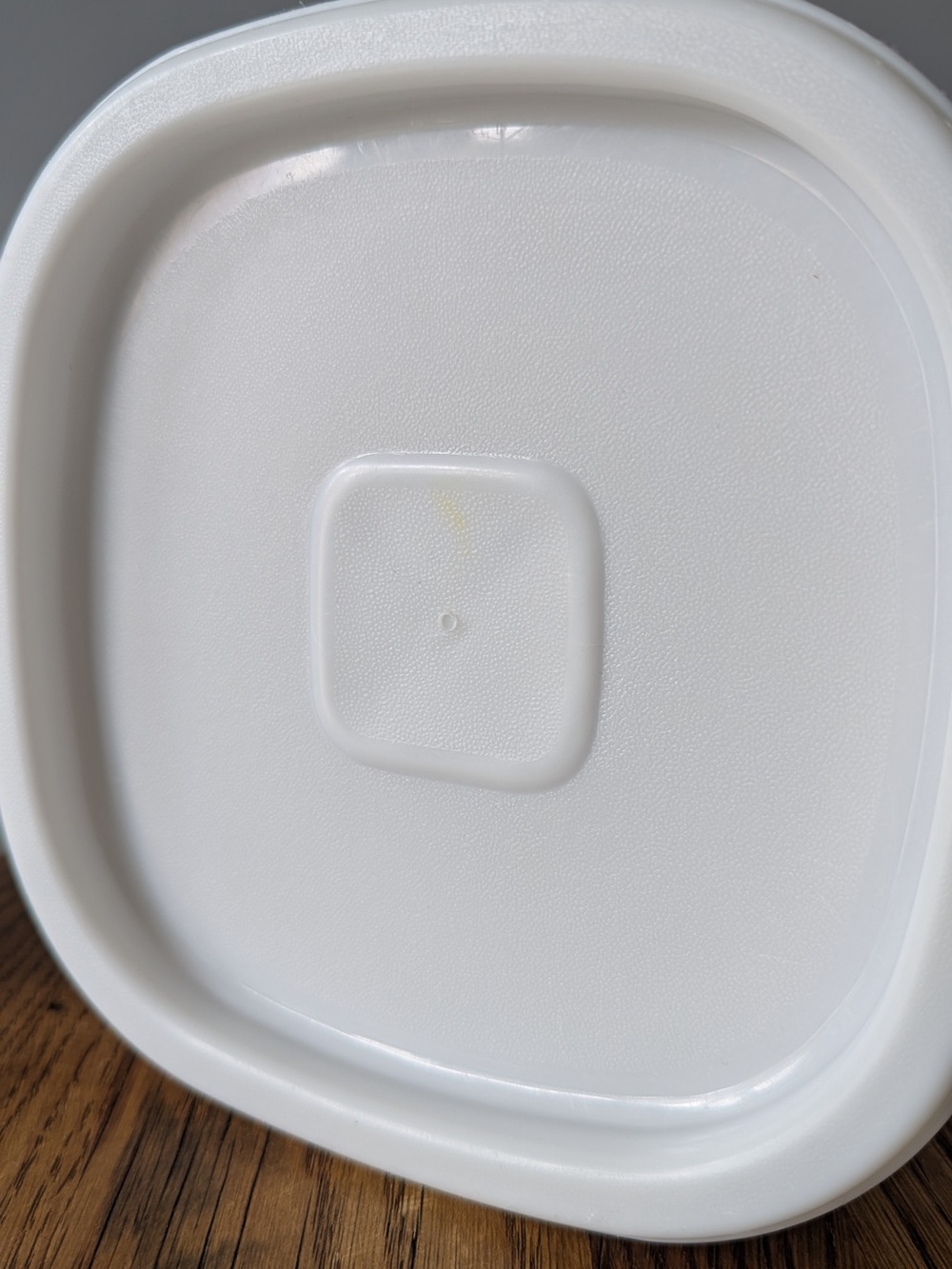 Vintage Rubbermaid Servin' Saver #5 6 8 Canisters Set of 5 - White Lids - Picture 16 of 16